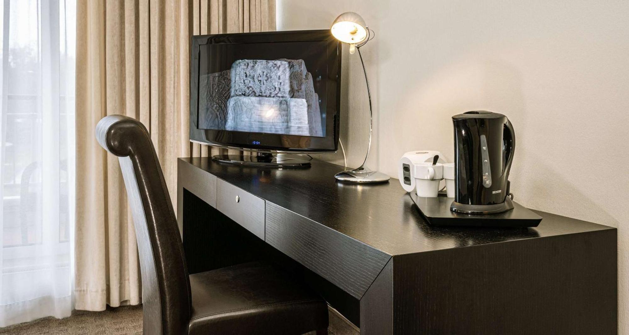 Best Western Victor'S Residenz-Hotel Rodenhof Саарбрюкен Екстериор снимка